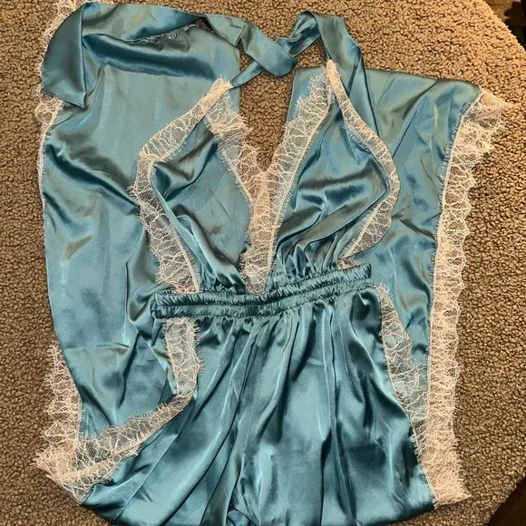 Noblesse Obligue Women's Blue Duck Egg Long Open
Leg Romper - Picture 5 of 6